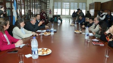 Plaini consideró “positiva” la reunión con dirigentes de Unidad Piquetera