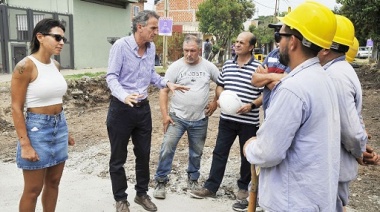 En Quilmes, Katopodis y Mendoza recorrieron obras de pavimento