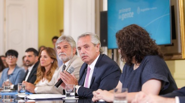 Fernández definió la fecha para la reunión de la mesa política del FdT
