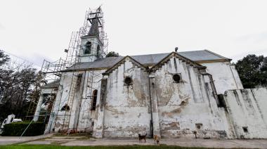 Restauran una iglesia de 1872