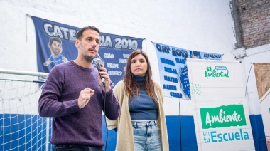 Vilar encabezó un acto en Lanús junto a Julián Álvarez