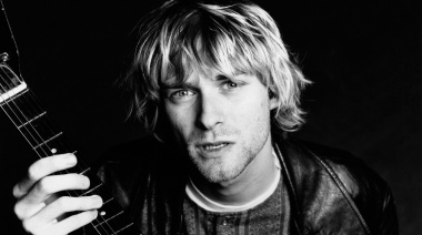 Subastaron la guitarra que Kurt Cobain usó en la última gira de Nirvana