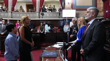 El Senado bonaerense tomó juramento a los nuevos legisladores
