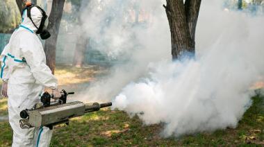 Pelea contra el dengue: avanzan los operativos de fumigación